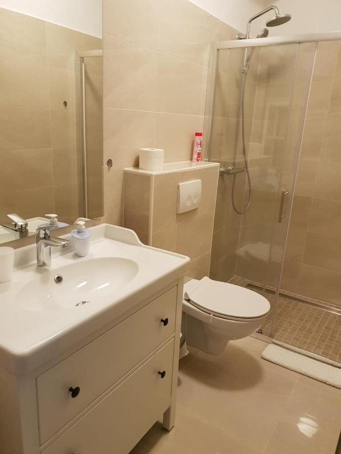 Appartement Apartman Bura à Posedarje Extérieur photo