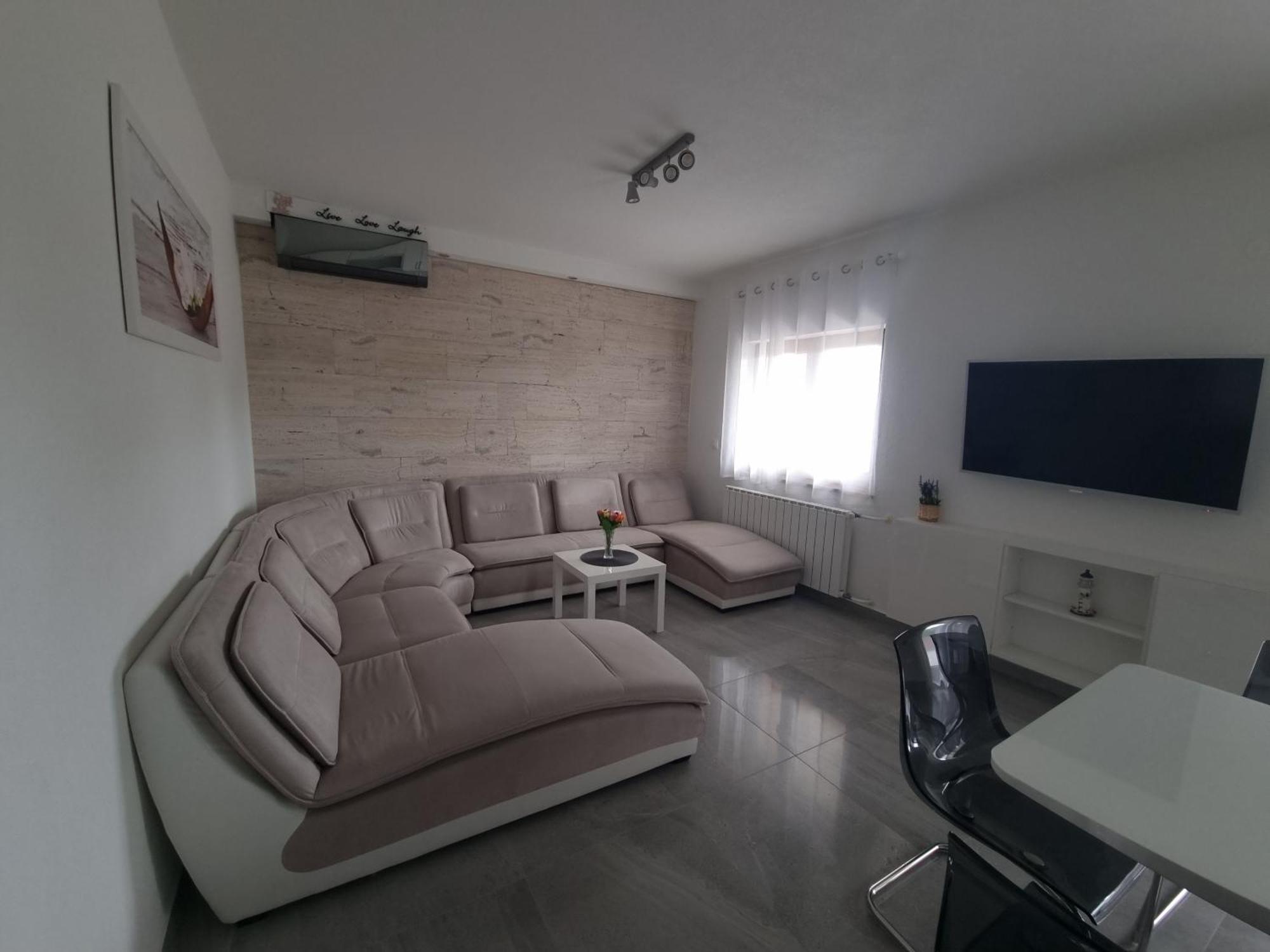 Appartement Apartman Bura à Posedarje Extérieur photo