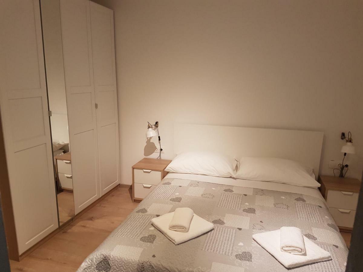 Appartement Apartman Bura à Posedarje Extérieur photo